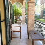 Yannis Appart hôtel