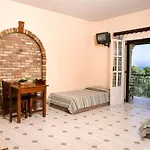 Yannis Apartmanhotel Káto Korakiána