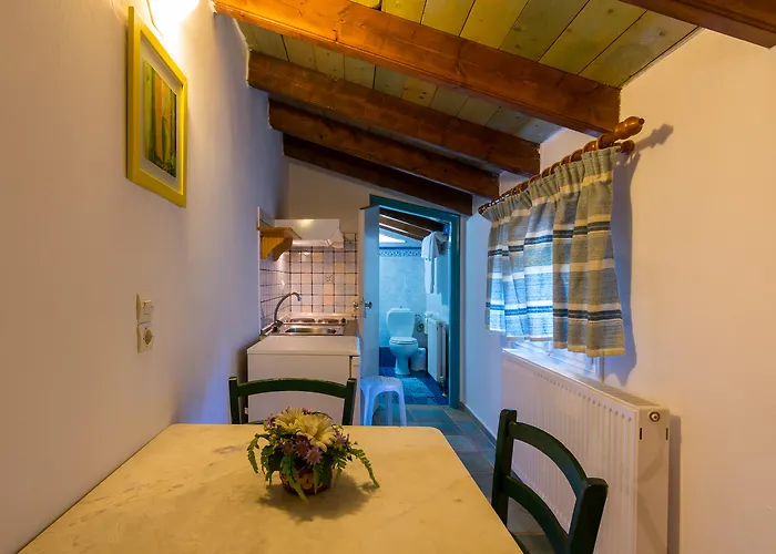 Aparthotel Yannis 3*