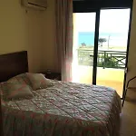 Yannis Apart Otel 3*