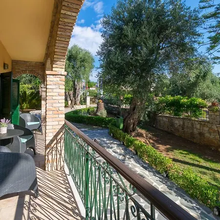 Yannis Hotel apartamentowy Kato Korakiana