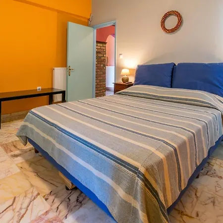 Hotel apartamentowy Yannis