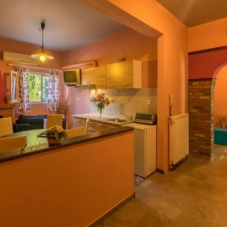 Yannis 3* Kato Korakiana