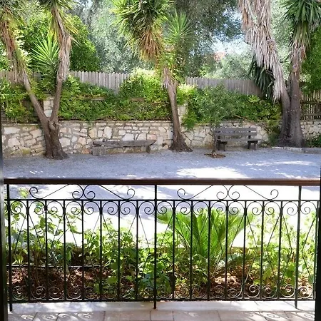 Aparthotel Yannis 4*