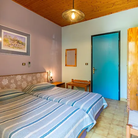 Hotel apartamentowy Yannis Kato Korakiana
