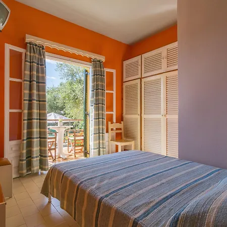 Hotel apartamentowy Yannis 3*